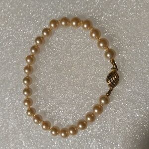 Marvella pearl bracelet.